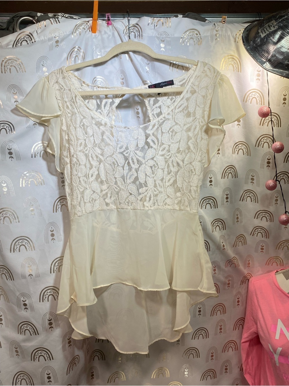 HeartSoul Cream Lace Peplum Flutter Sleeve Blouse